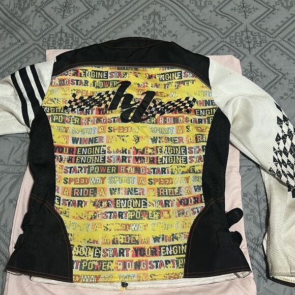 Harley Davidson Limited Edition Women’s Riding Jacket!! 19”p2p - Picture 6 of 14